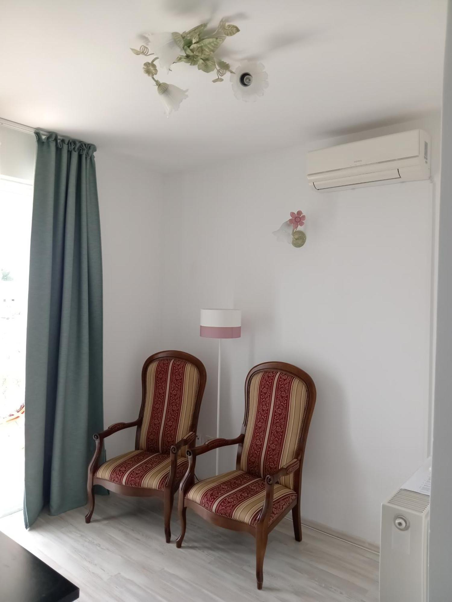 Ana Rooms Krk Town Bagian luar foto