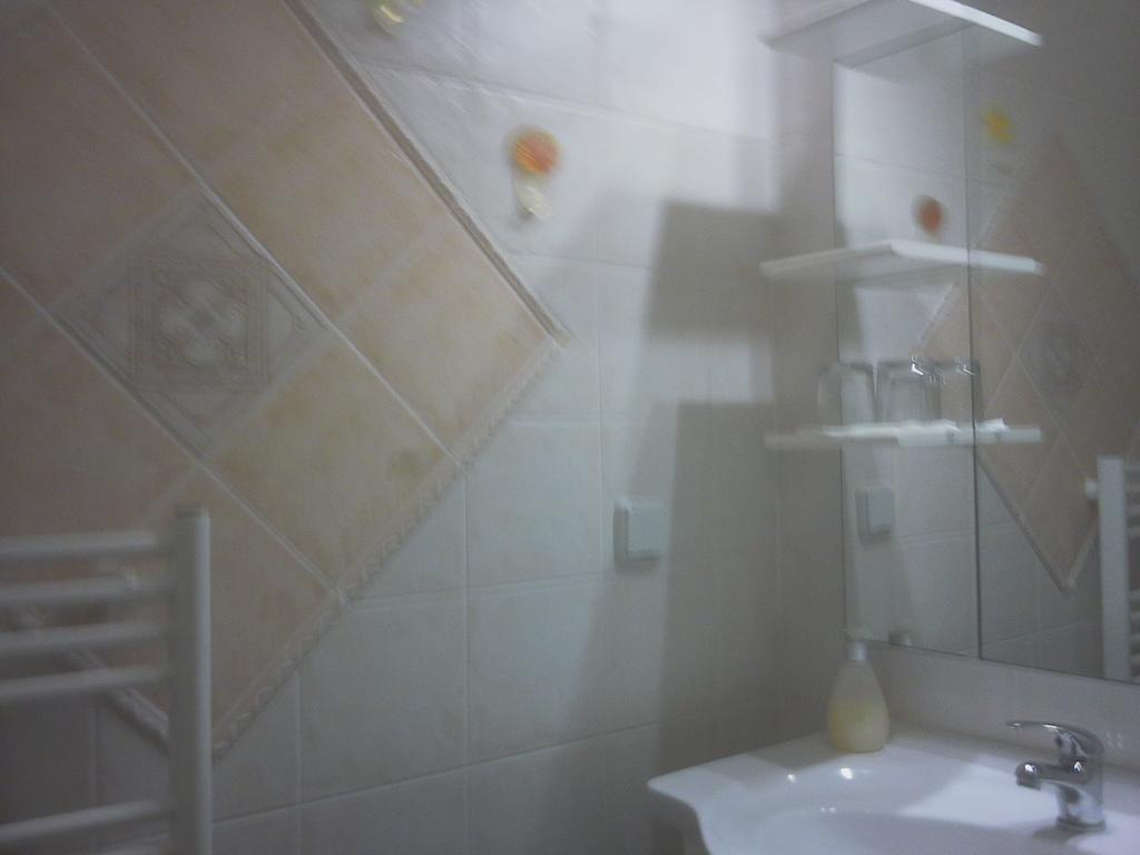 Ana Rooms Krk Town Bagian luar foto
